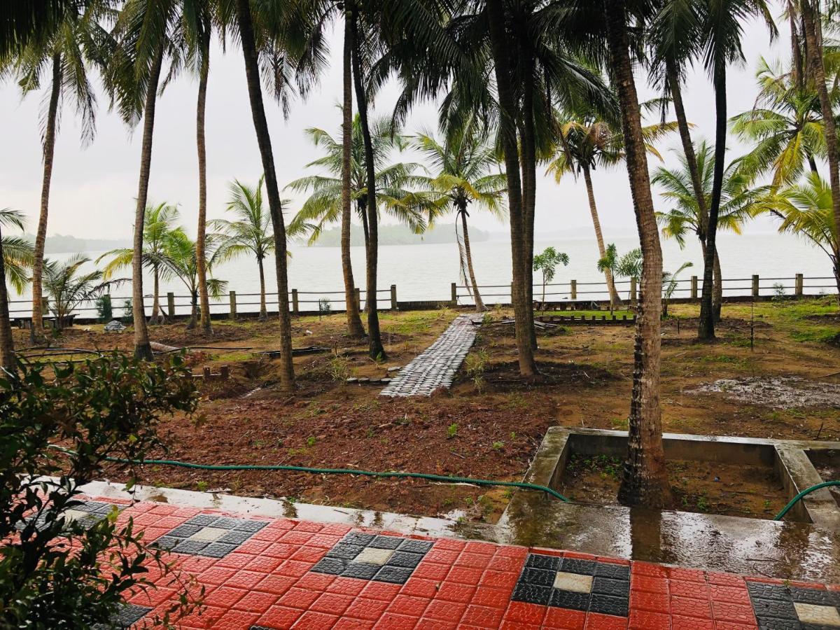 Candlehut Homestay Nīleshwar المظهر الخارجي الصورة