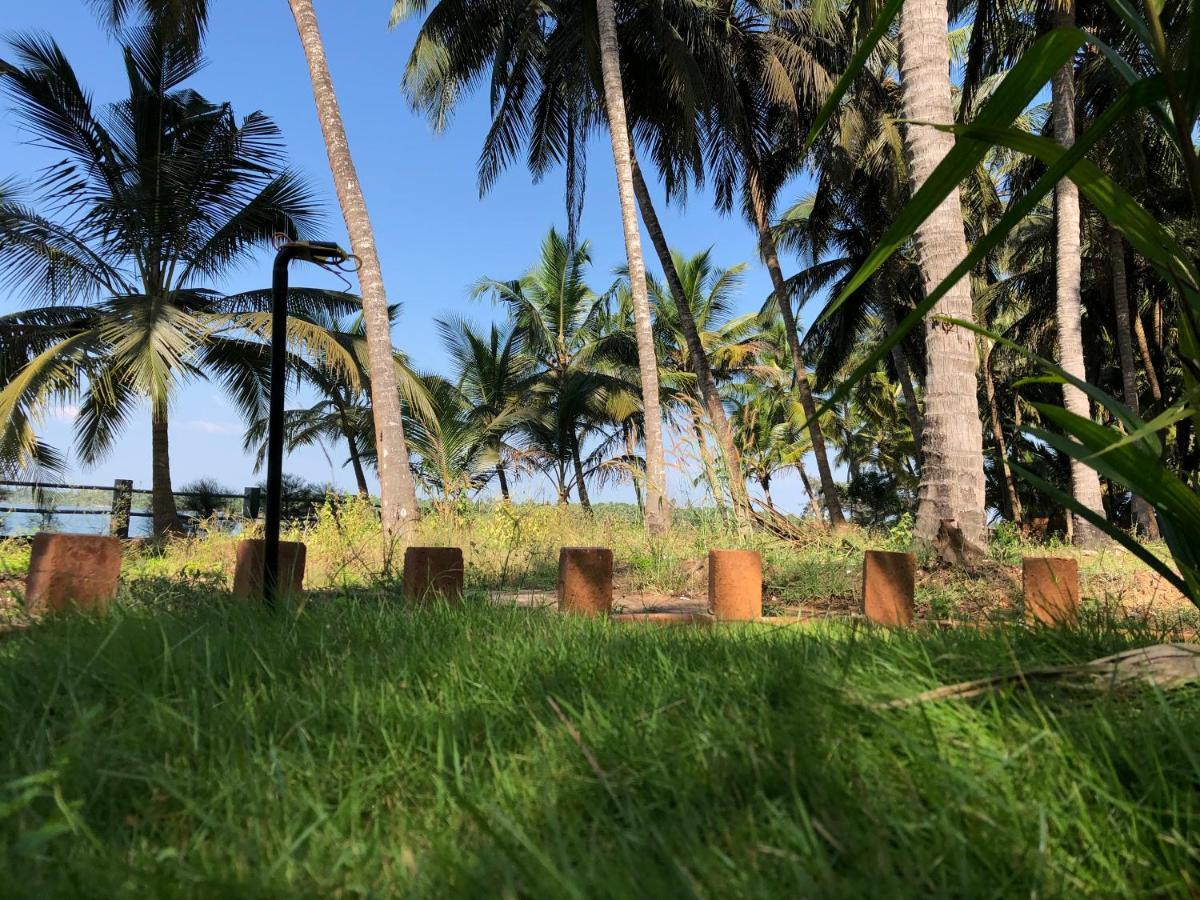 Candlehut Homestay Nīleshwar المظهر الخارجي الصورة